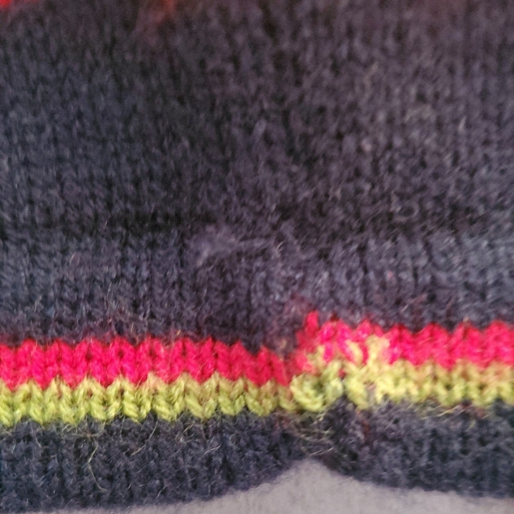 Handcrafted hat - Picture 5 of 12